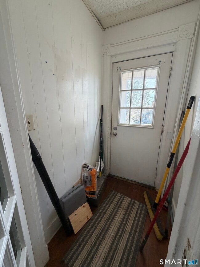 Building Photo - 65 Liberty St