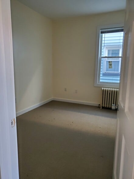 Building Photo - 140 Highland Ave