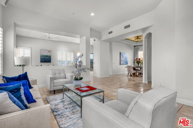 Building Photo - 16730 Calle De Catalina