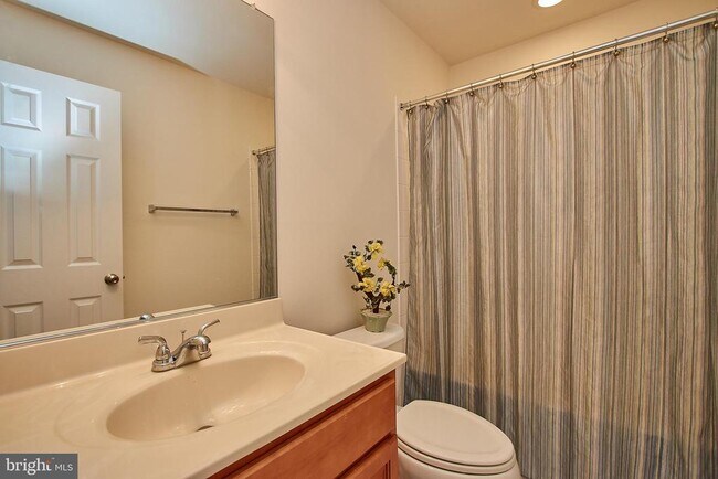 Building Photo - 42649 Macauley Place