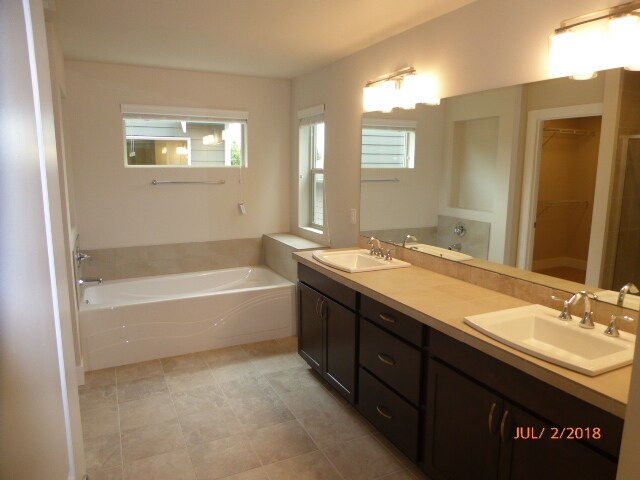 Building Photo - 14908 16th Pl W