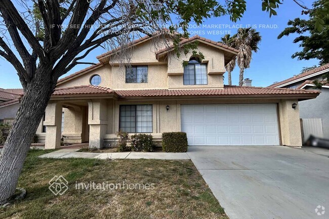 Building Photo - 4553 Grandview Dr