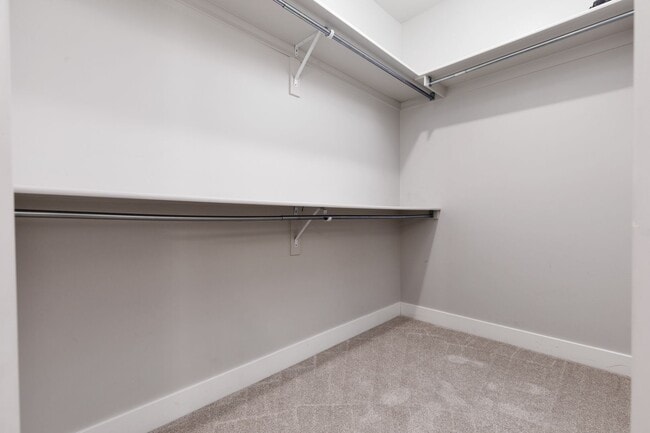 Building Photo - 6118 S Salix Wy