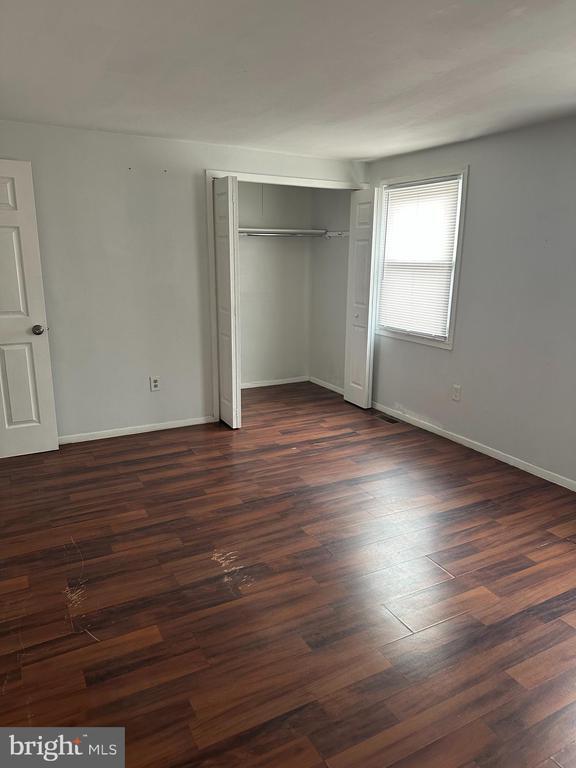 Building Photo - 22 Roxborough Pl