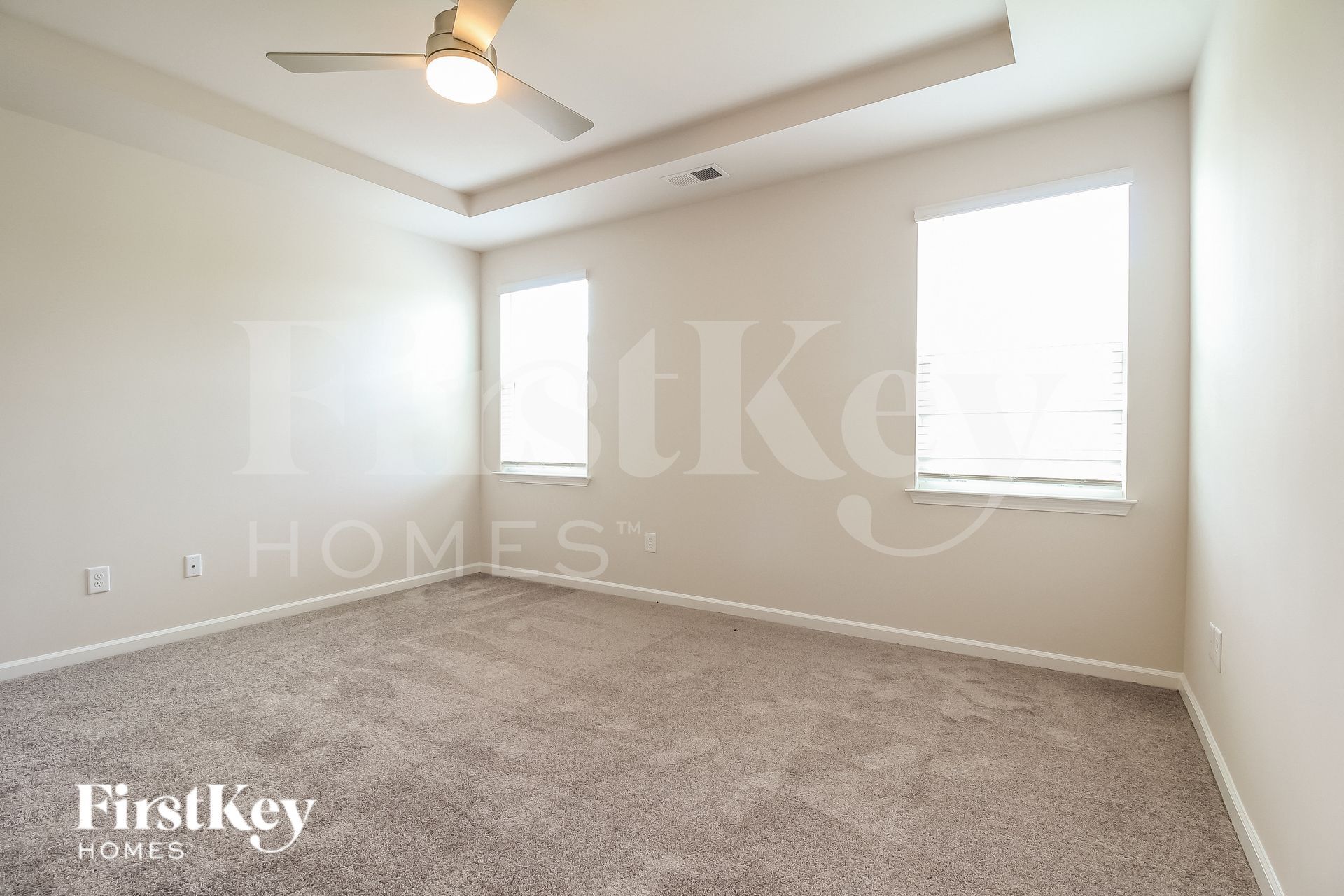 Building Photo - 905 Birchcrest Wy