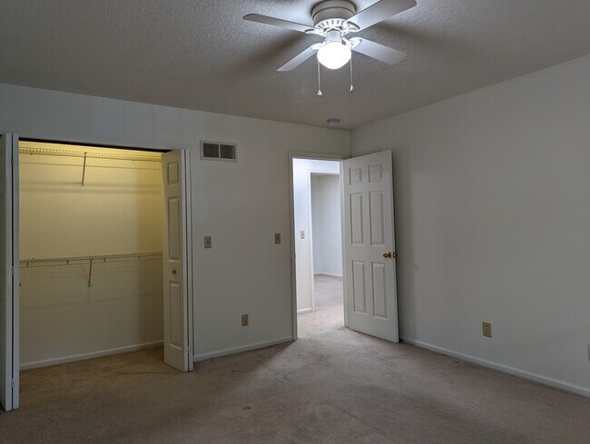 Master Bedroom - Closet - 414 Willow St