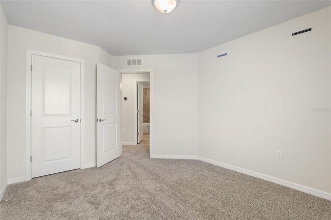 Building Photo - 3142 Emerald Acrs Ln