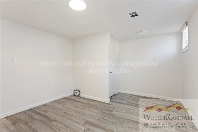 Building Photo - 2711 Gramercy Ave