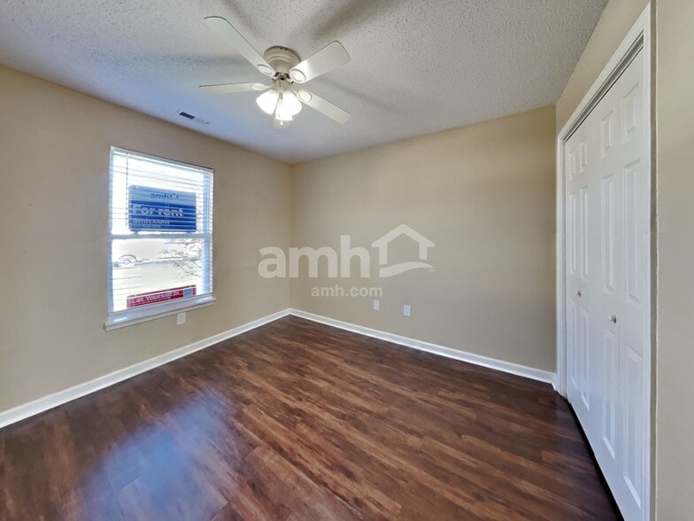 Building Photo - 3652 Limelight Ln