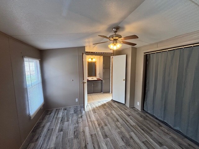 Building Photo - 130 Horse Creek Park Rd