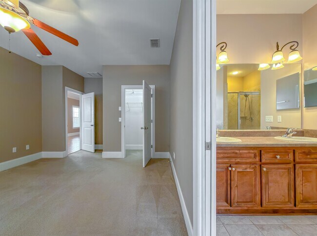 Building Photo - 1946 Sagebrook Dr