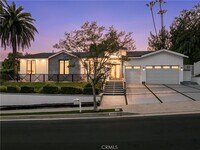 Building Photo - 4635 Brewster Dr