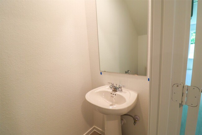 Building Photo - 31371 Black Cherry St