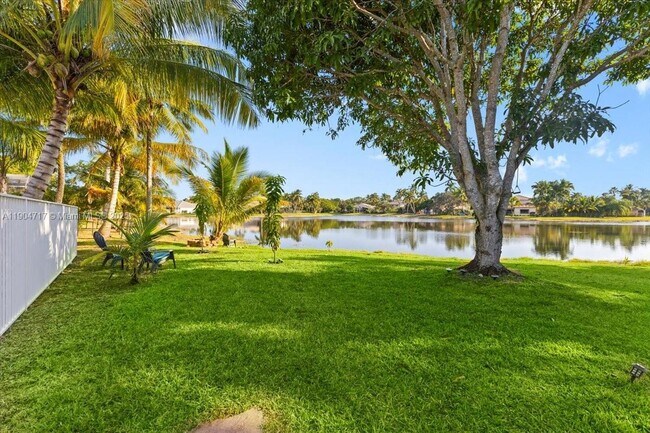 Building Photo - 642 Heritage Dr