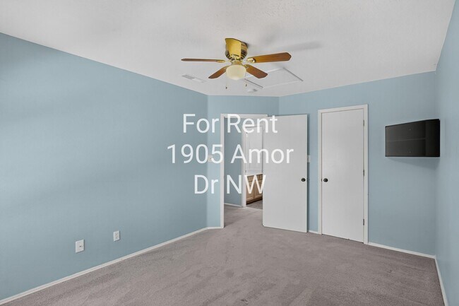 Building Photo - 1905 Amor Dr NW