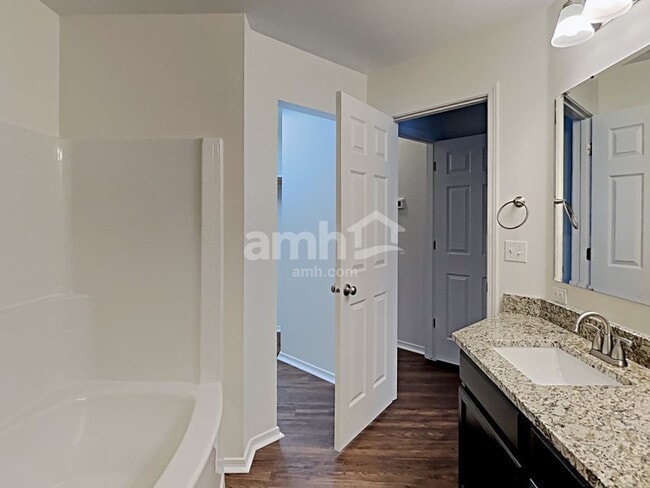 Building Photo - 12906 Marna St