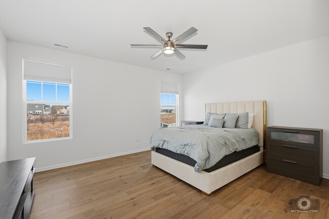 Building Photo - 12629 S Potomac Dr