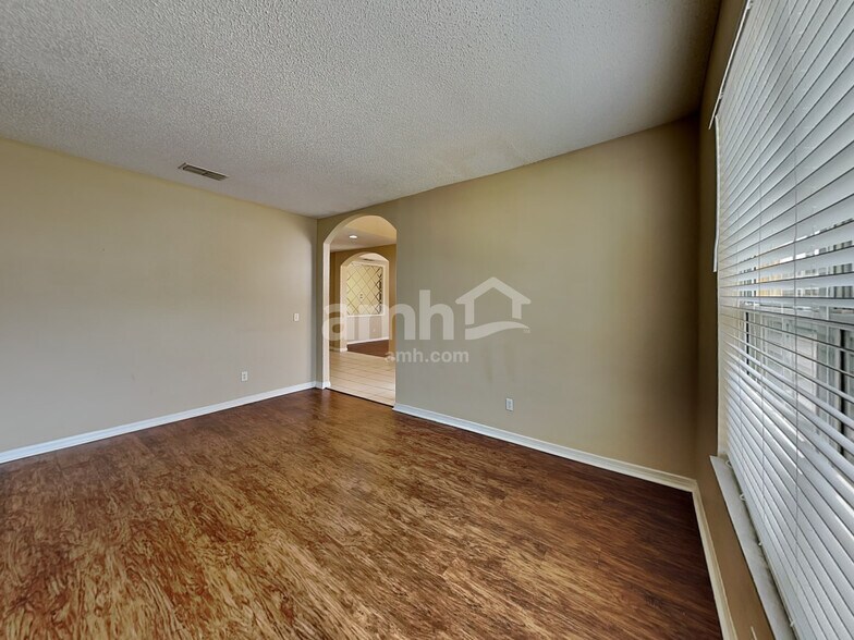 Building Photo - 13750 Old Dock Rd