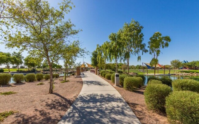 Building Photo - 3417 N San Marin Dr