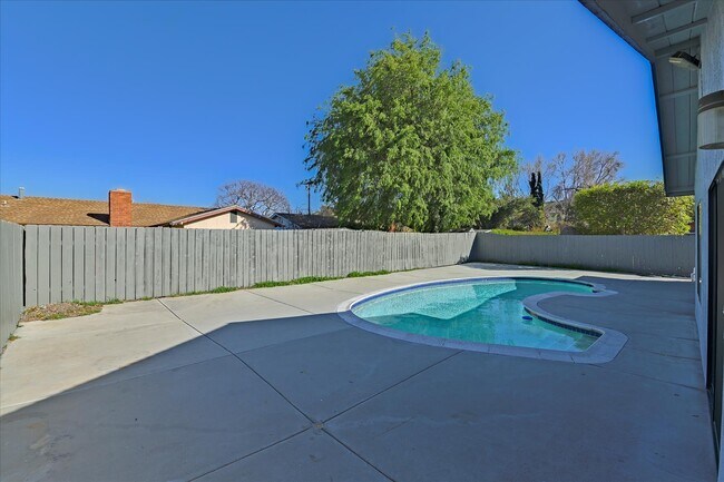 Building Photo - 12931 Morene St