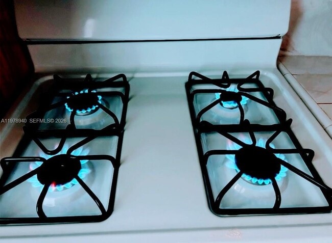 Building Photo - 2030 S Ocean Dr