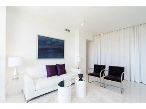 Building Photo - 145 15th St NE