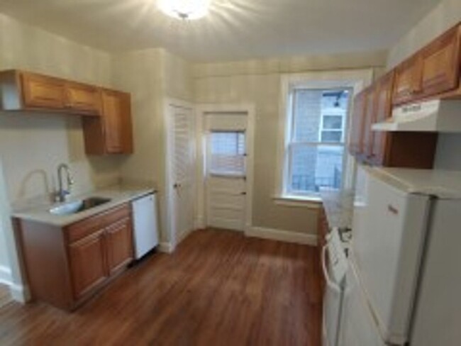 Building Photo - 2 Bedroom apartment - North End - 6/1