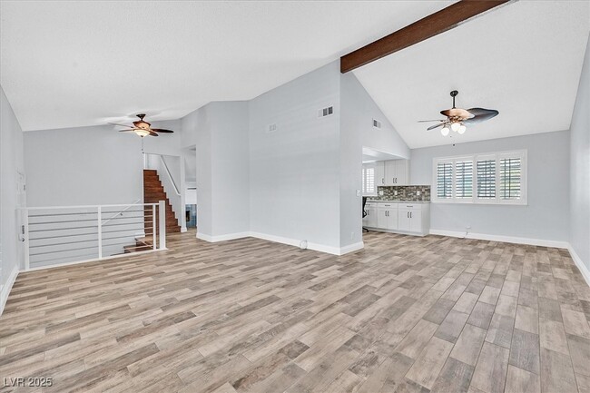 Building Photo - 8720 Pavia Dr