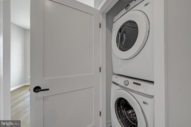 Building Photo - 2445 Innovator Wy