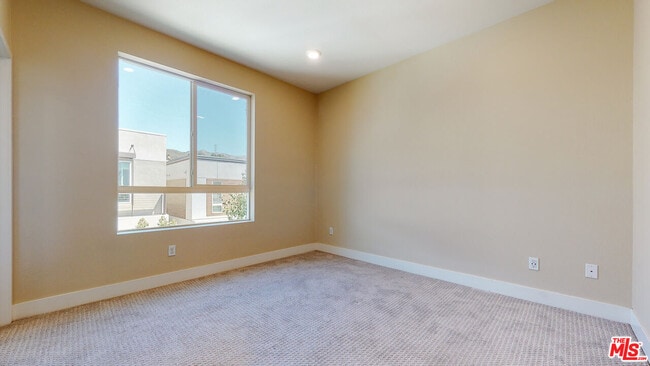 Building Photo - 6752 Gill Way