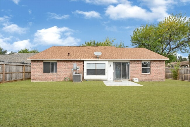 Building Photo - 17303 Nordway Dr