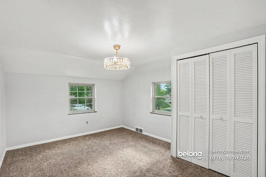 Building Photo - 5240 Orchard Hill Dr