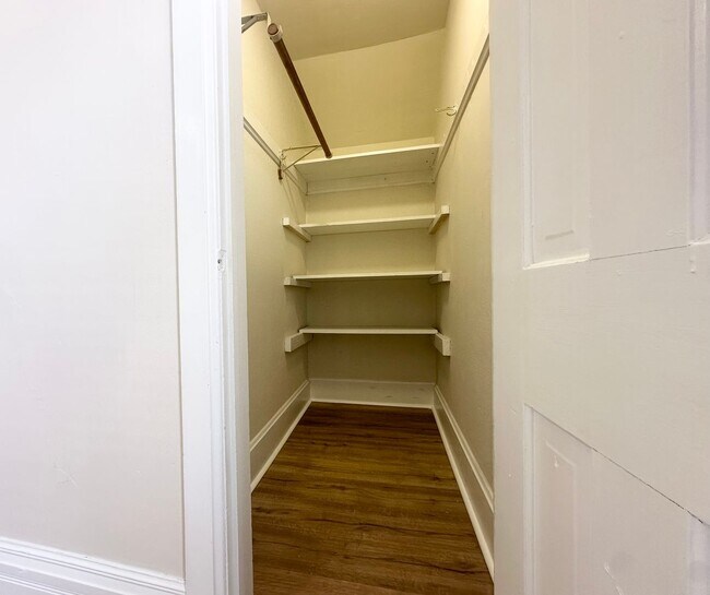 Building Photo - 1201 S 15th St