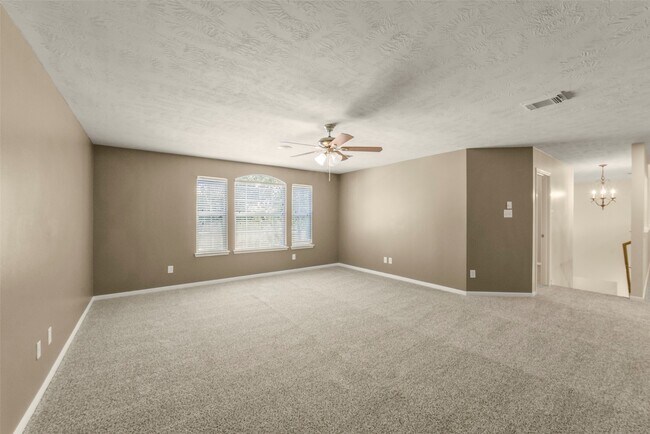 Building Photo - 2414 Falcon Knoll Ln