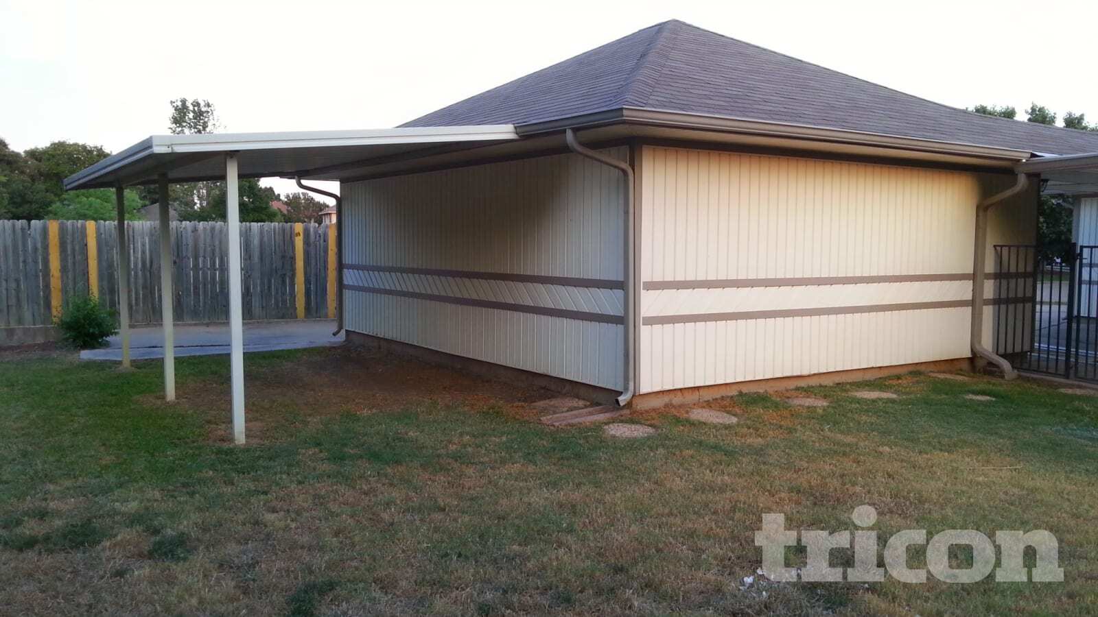 Building Photo - 2758 Briar Hill Dr