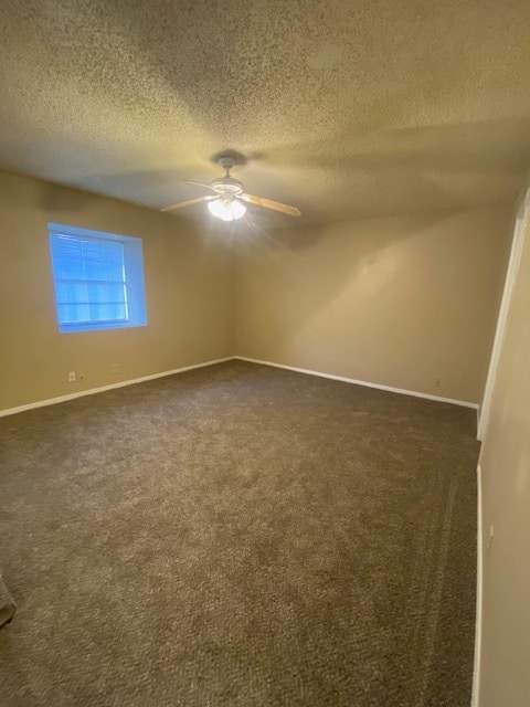 Building Photo - 605 Zoe Cir