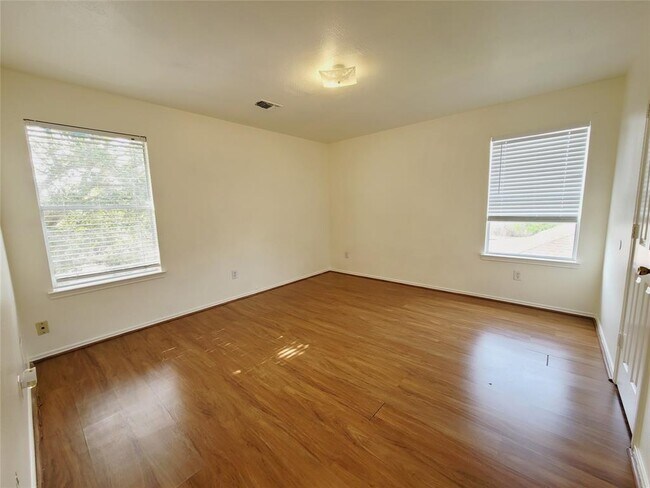 Building Photo - 3807 Brook Garden Ln