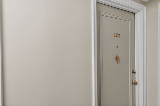 Building Photo - 2100 19th St NW