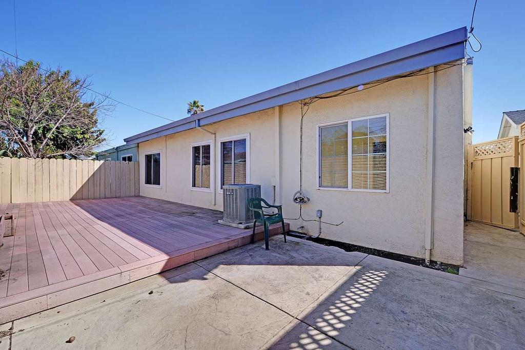 Building Photo - 1285 Boa Vista Dr