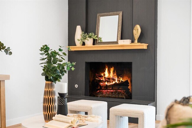 Building Photo - 4605 Beaver Creek Dr