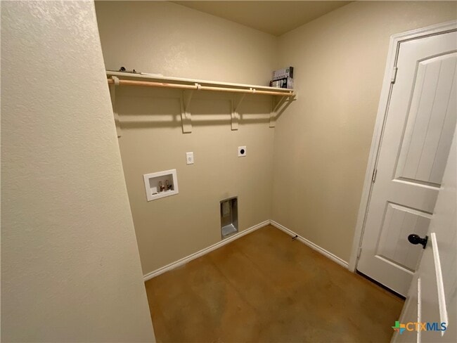 Building Photo - 1719 Fossil Trl