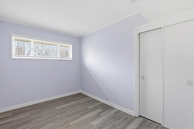 Building Photo - 5 Crescent Rd