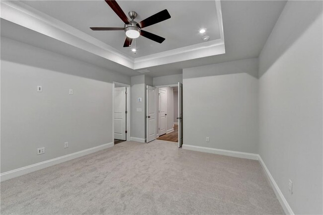 Building Photo - 204 Holsten Ln