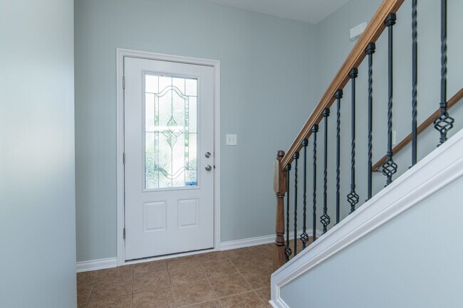 Building Photo - 3056 New River Pl