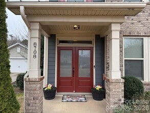 Building Photo - 8708 Aspinwall Dr