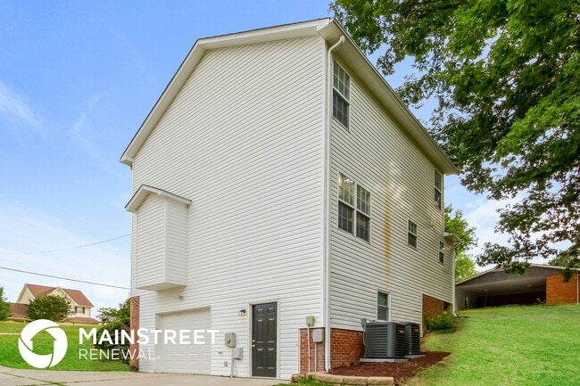 Building Photo - 1065 Ball Park Rd