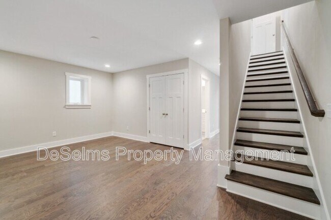 Building Photo - 759 Mill Creek Meadow Dr