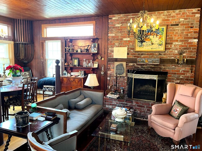 Building Photo - 32 West Ave