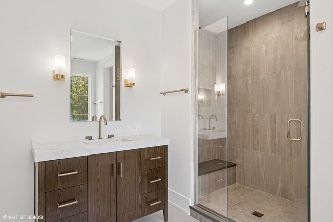 Building Photo - 146 Sterling Ln