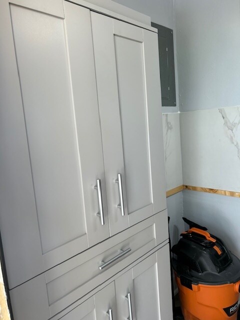 Building Photo - 117 N 24th Ave